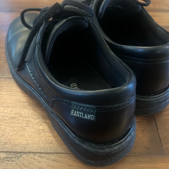 Vintage Eastlands - Picture 2 of 4